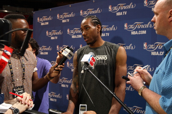 记者：阿森纳将在1月联系尤文图斯，探讨引进伊尔迪兹可能性（阿森纳计划1月与尤文沟通，商议引进伊尔迪兹的可行性）