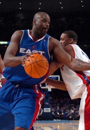 真蓝白，雷克瑟姆发布致敬巴塔哥尼亚威尔士移民的二客球衣（雷克瑟姆推出蓝白配色第二客场球衣：致敬巴塔哥尼亚威尔士移民）