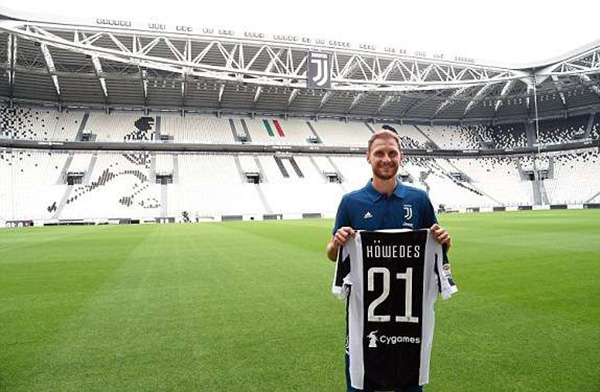 联合国难民署75周年慈善之夜在沪举行，杨扬陈露等体坛明星助阵