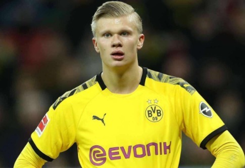 马雷斯卡谈半场换下詹姆斯：我们原计划就是让他踢45分钟（马雷斯卡：詹姆斯半场被换属计划安排，仅踢45分钟）